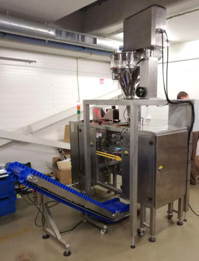 10. Linia do pakowania kawy mielonej | Packaging line for grounded coffee