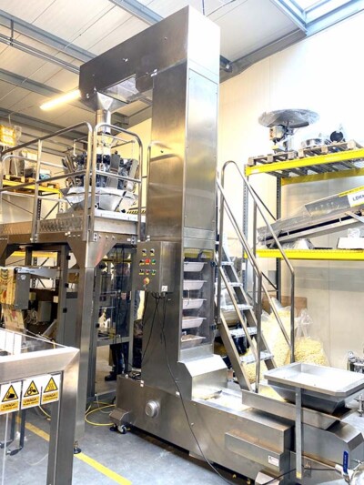 2. Linia do pakowania chrupek kukurydzianych | Line for packing corn crisps
