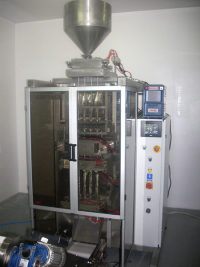 36. Linia do pakowania syropów owocowych w sticki | Line for packing fruit syrups in sticks