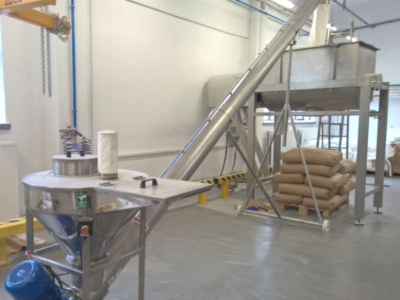 30. Linia mieszająca do kruchego ciasta w proszku | Mixing line for shortcrust, powdered dough